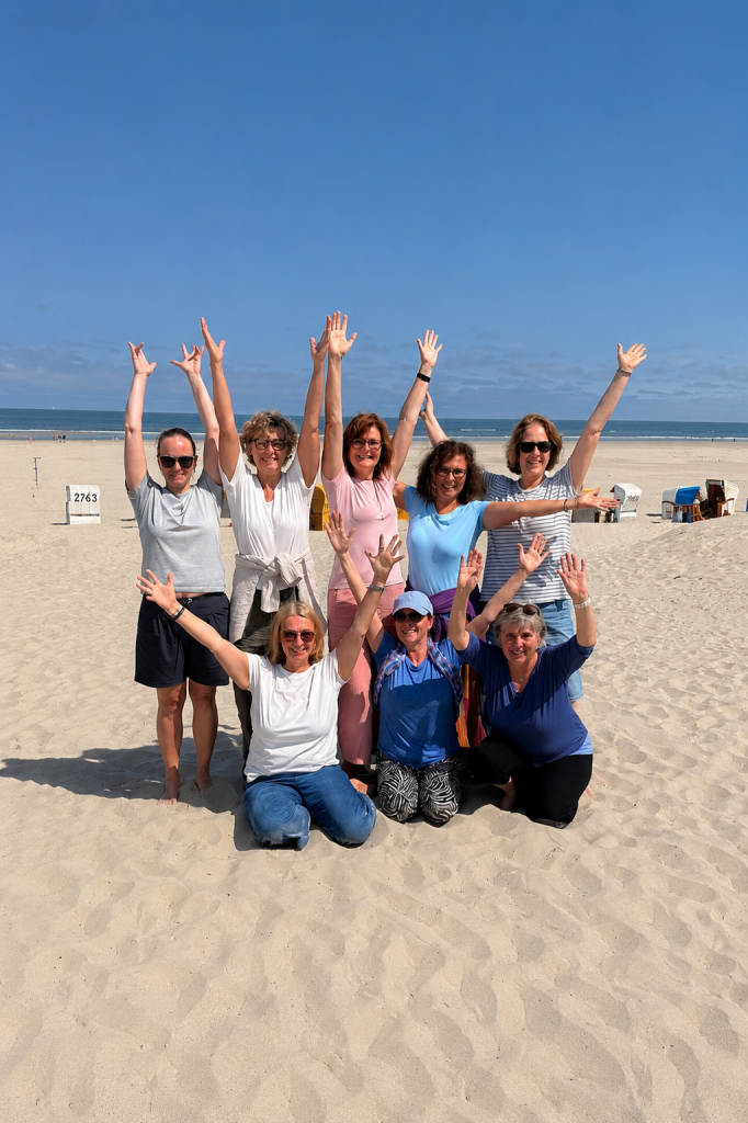Bild Yoga Gruppe am Strand